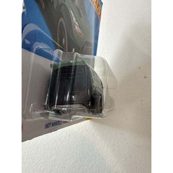 Hot Wheels Ford Transit Connect Green Tiger Art Cars 2021 Diecast 1:64 - Picture 6 of 7